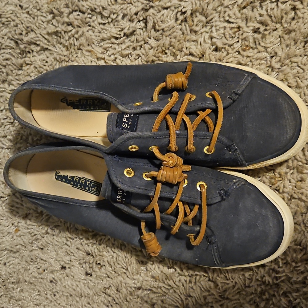 Sperry Womens Dark Blue Boat Shoes with Tan Laces